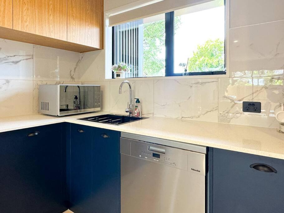 Holiday home Cosy 3br Close To Uc *