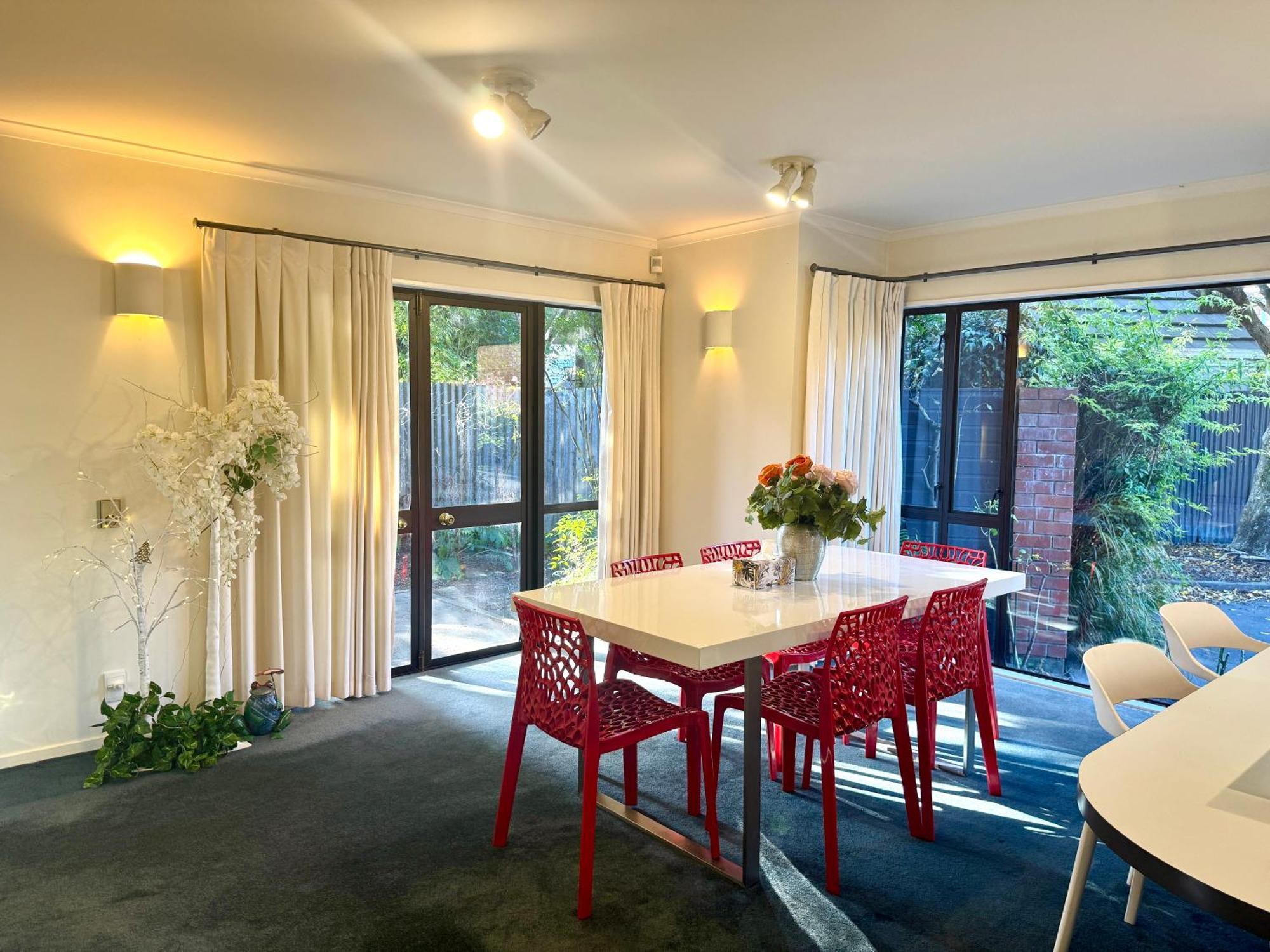 Fendalton Rose Garden Retreat *