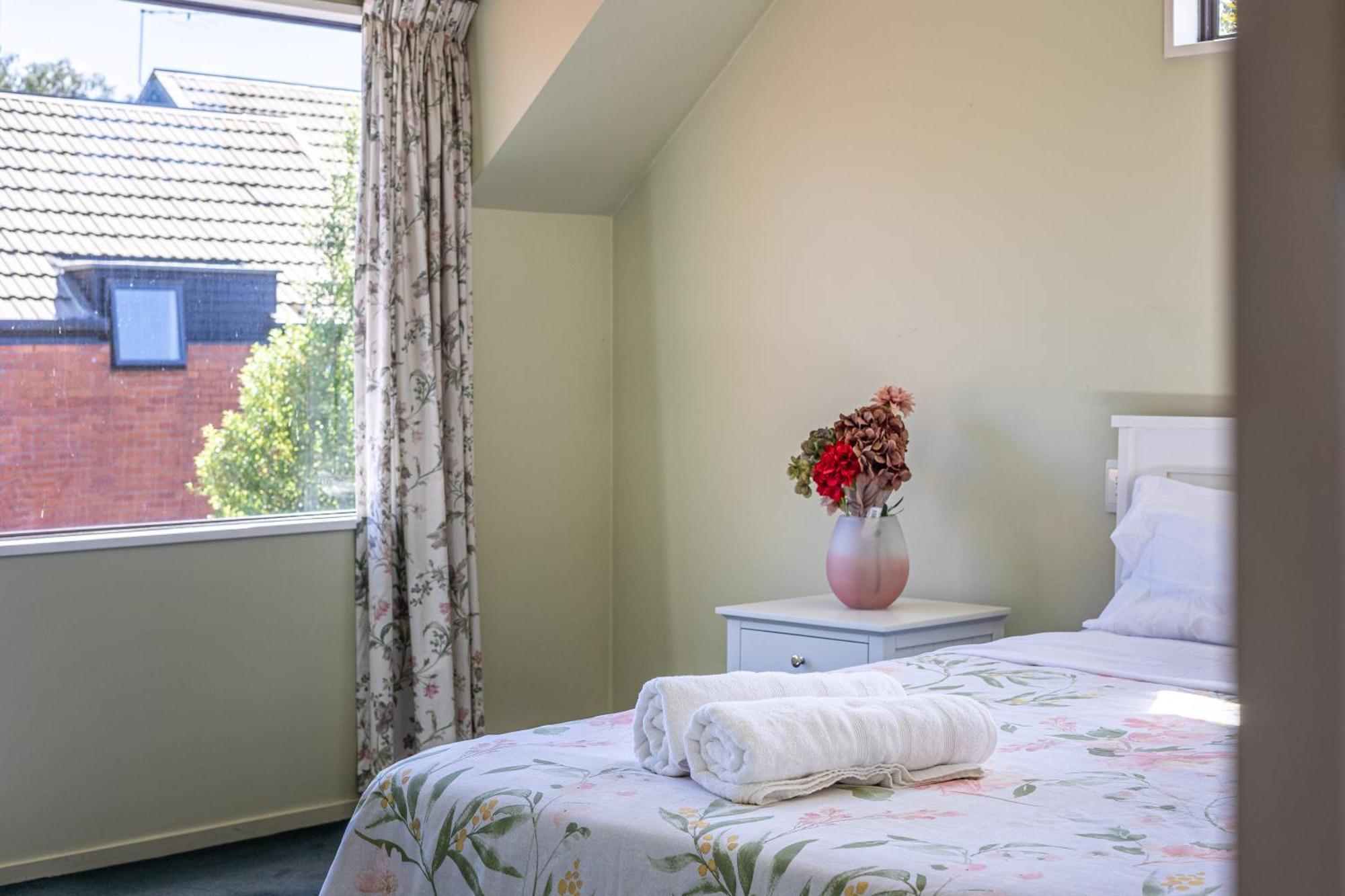 Holiday home Fendalton Rose Garden Retreat *