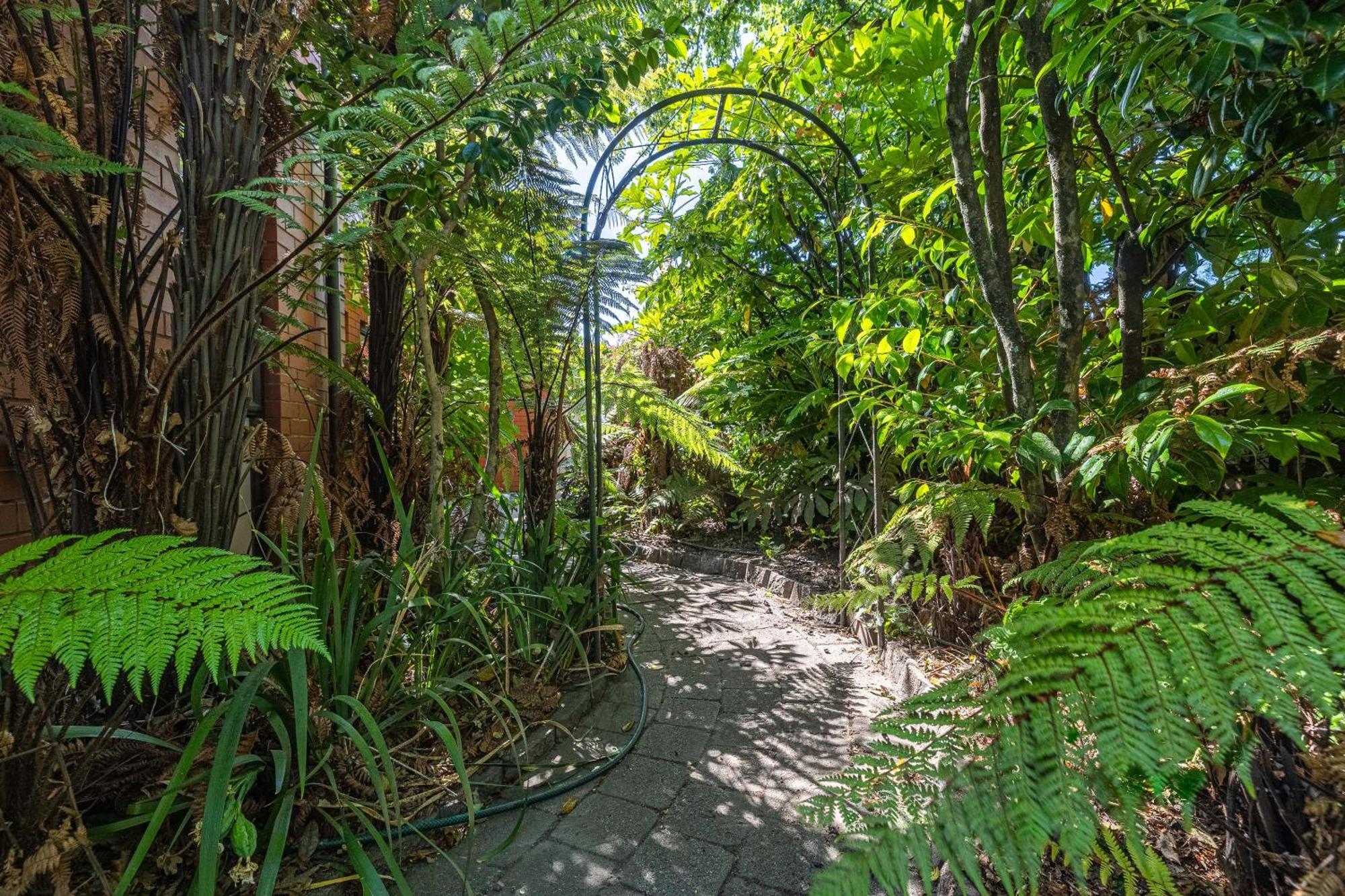 Fendalton Rose Garden Retreat Holiday home