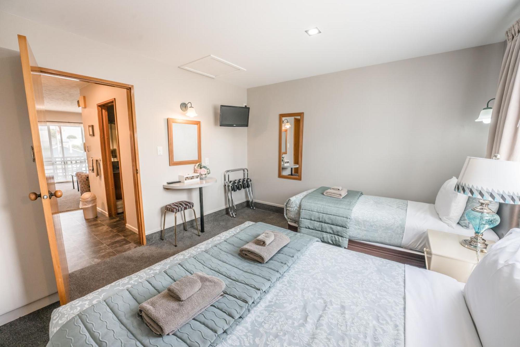 Strathern Motor 4* Christchurch