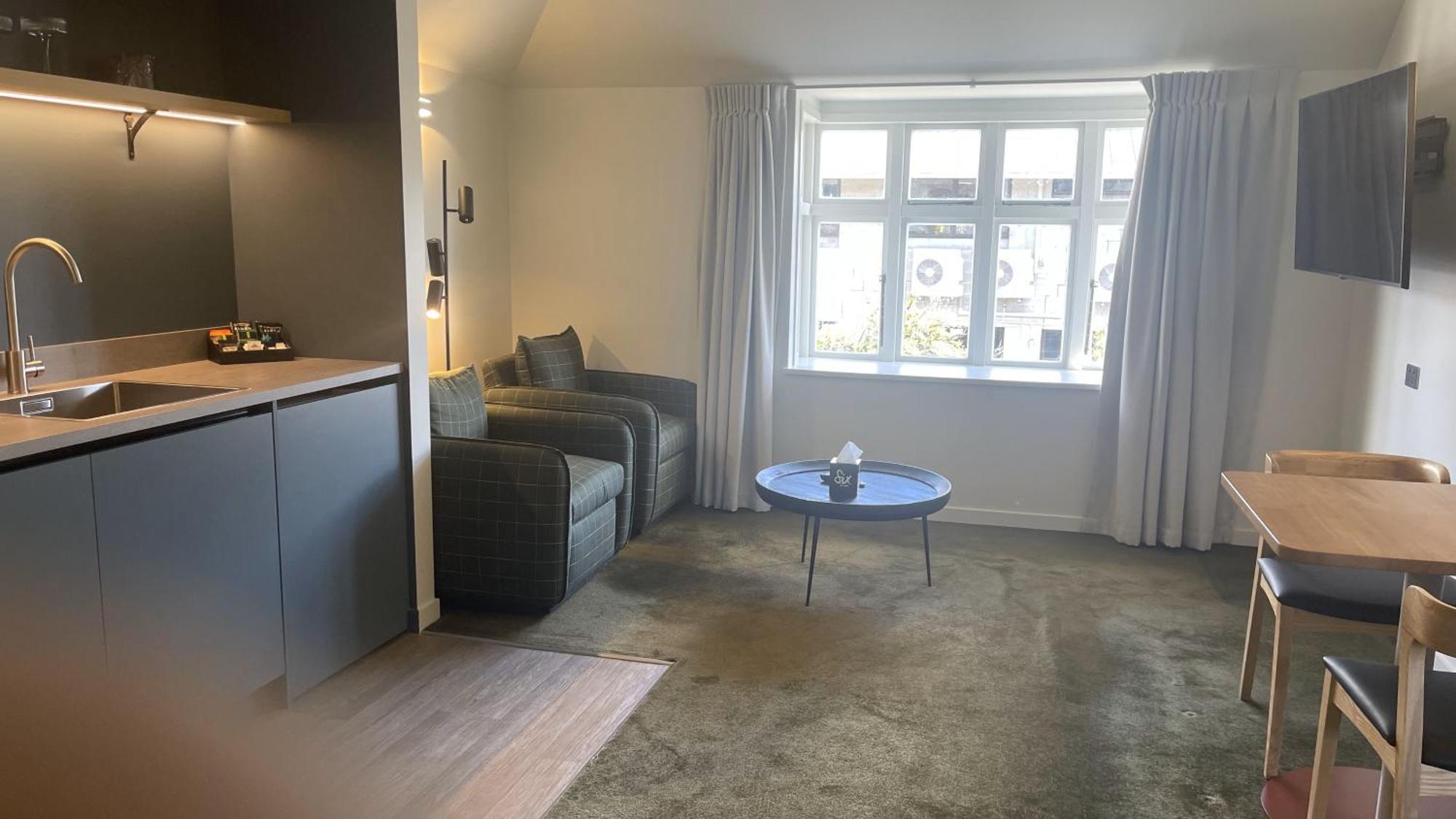 The Elmwood * Christchurch
