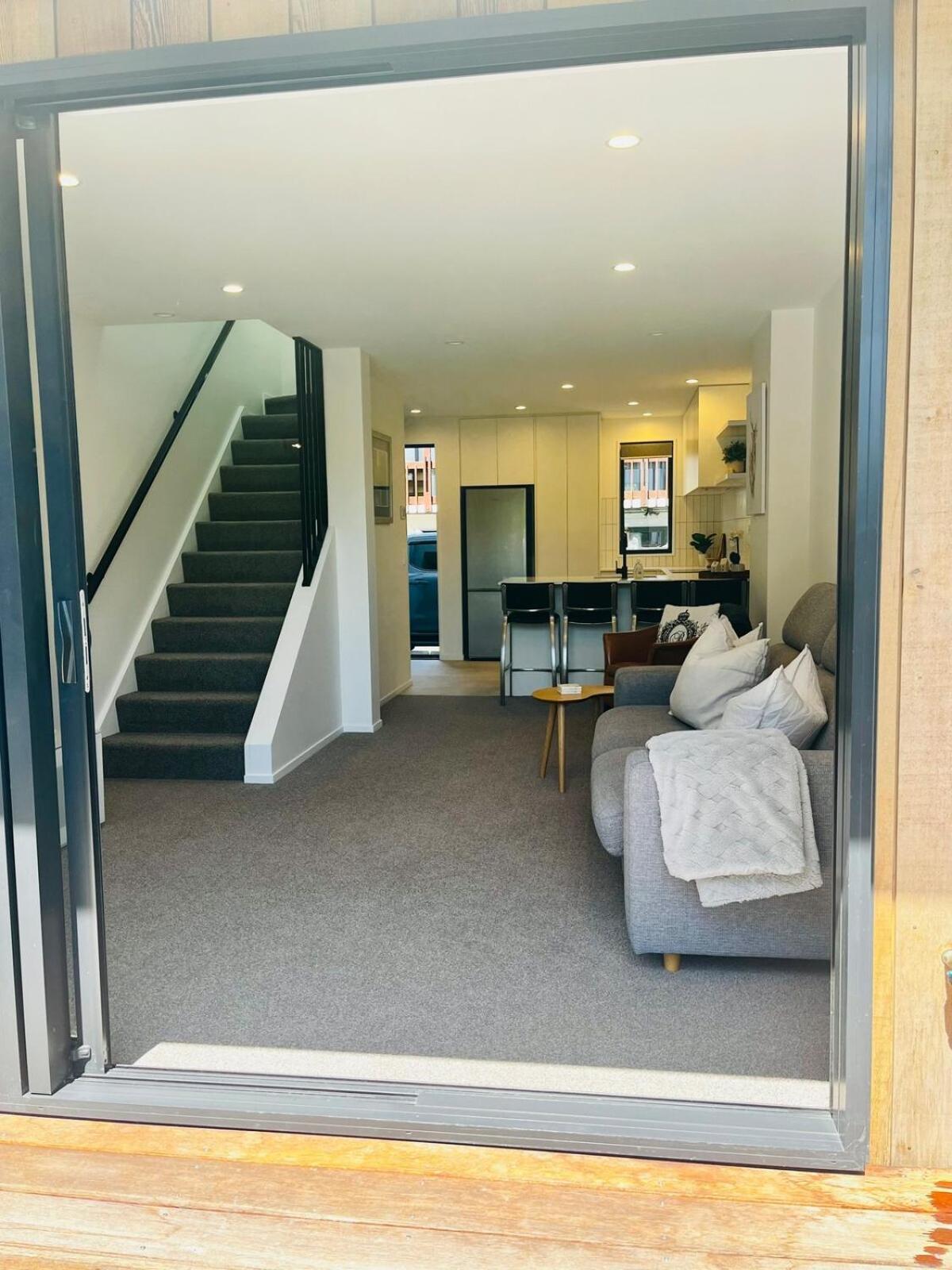 New 2bed2bath Townhouse With Parking By Hagley Park Apartamento Christchurch