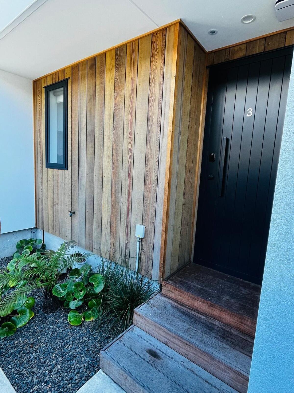 New 2bed2bath Townhouse With Parking By Hagley Park Christchurch