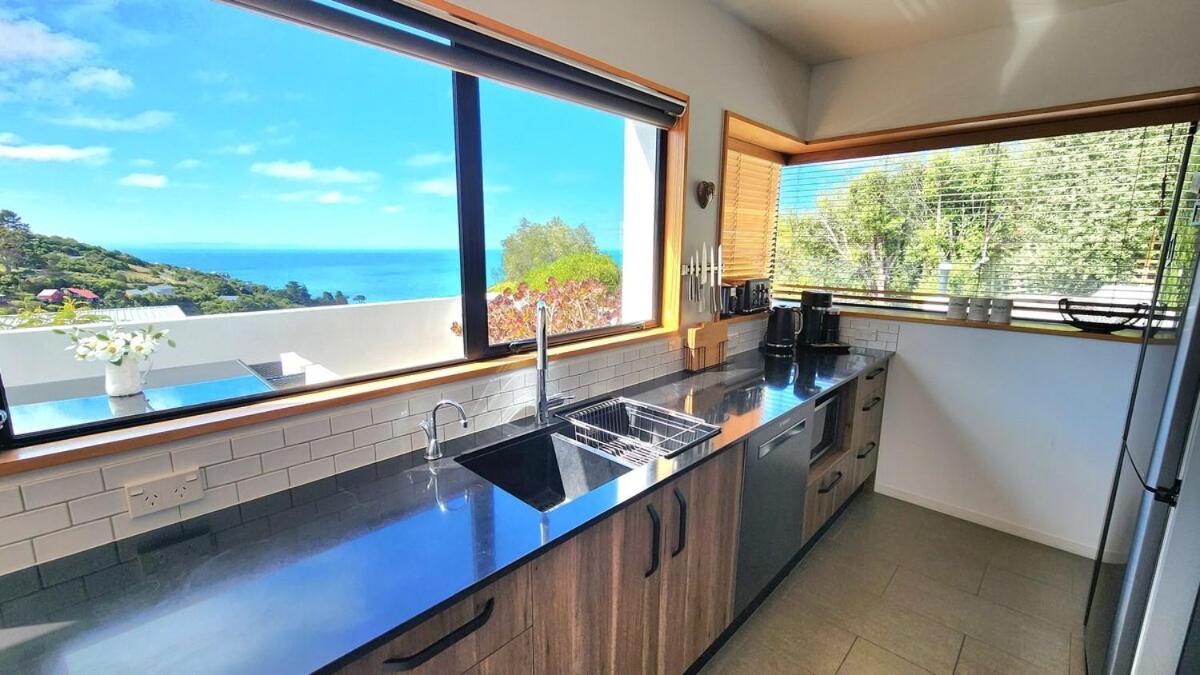 Oceanview Luxury 3brm Family Retreat Holiday home