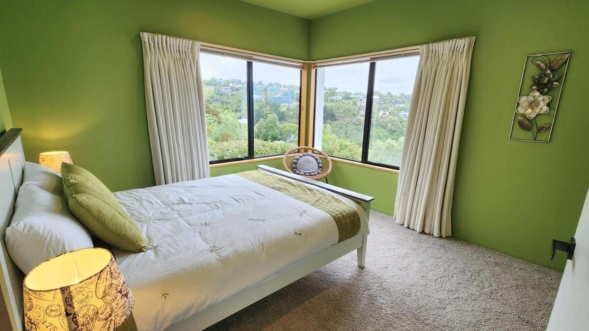 Oceanview Luxury 3brm Family Retreat Holiday home Christchurch