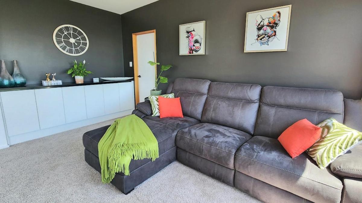 Oceanview Luxury 3brm Family Retreat *