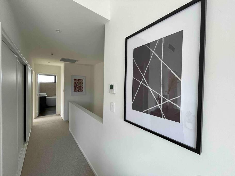 Luxury 3 Bedroom With Double Garage
