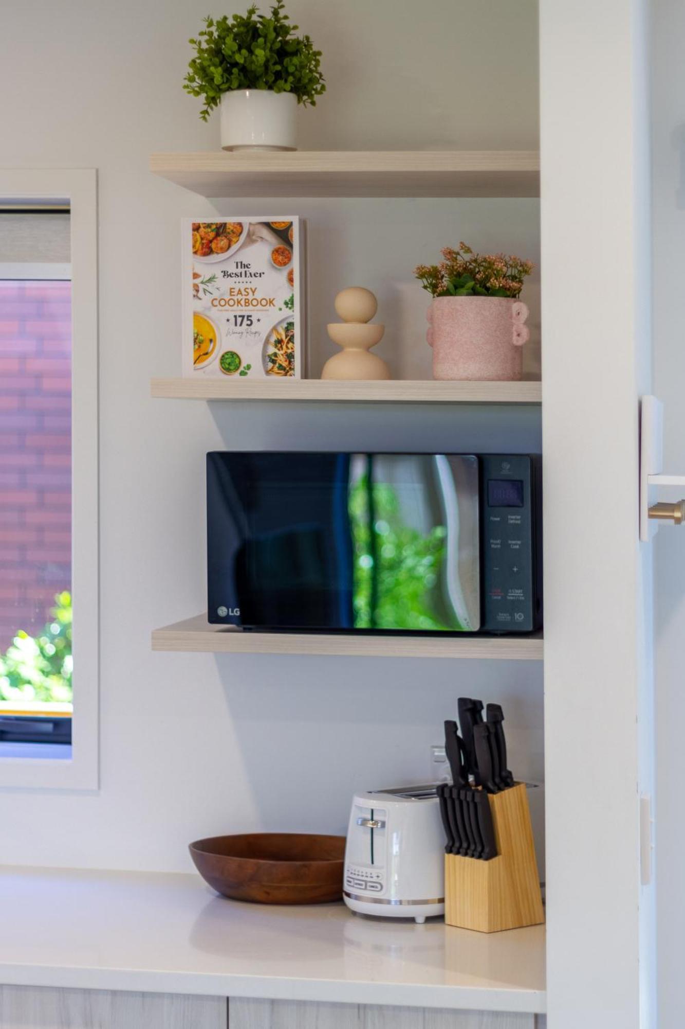 Gloucester Street Gem- 1 Bed 1 Bath Apartment Christchurch