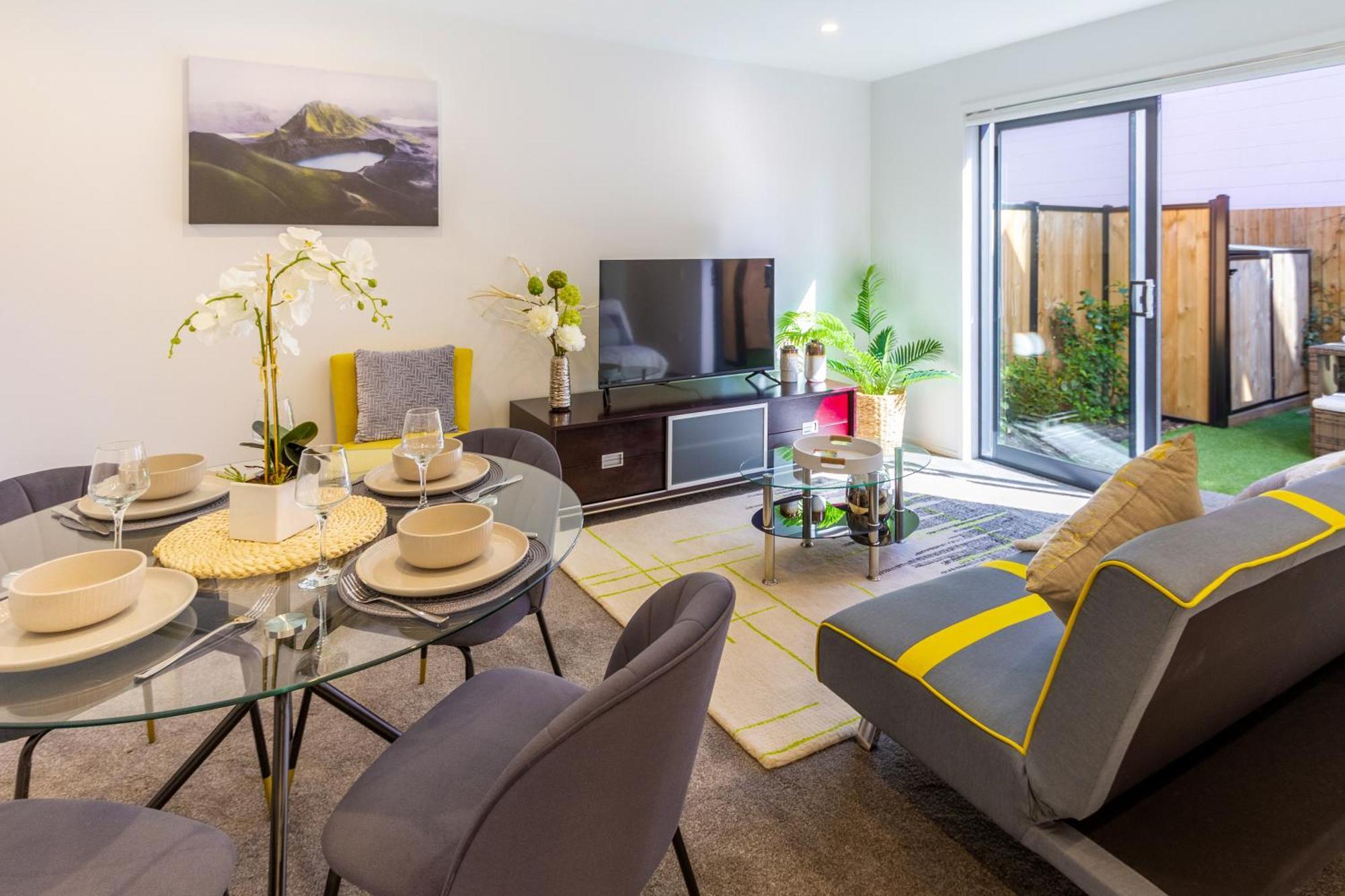 Escape On Cashel Street 2 Bed 2 Bath * Christchurch