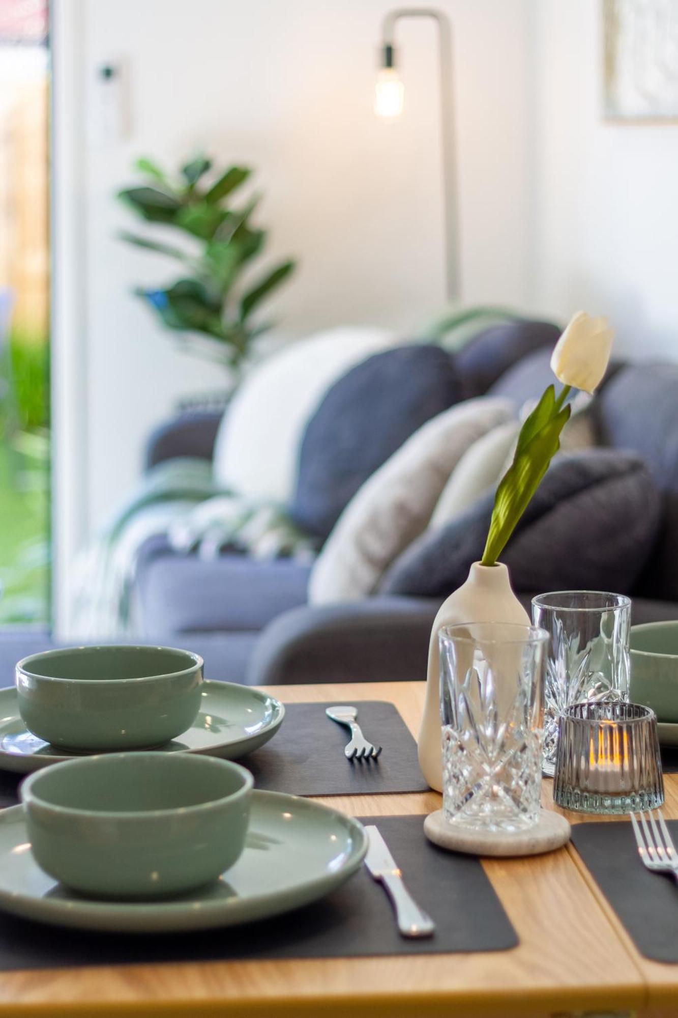 Enchanted Escape 2 Bed 2 Bath Cbd Apartamento *