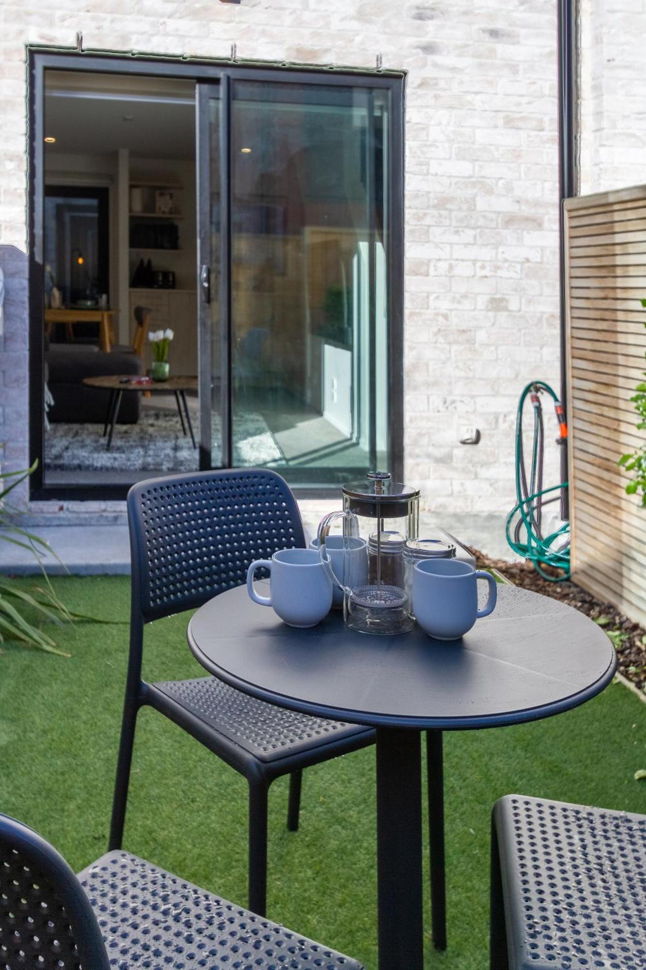 Enchanted Escape 2 Bed 2 Bath Cbd Apartamento *