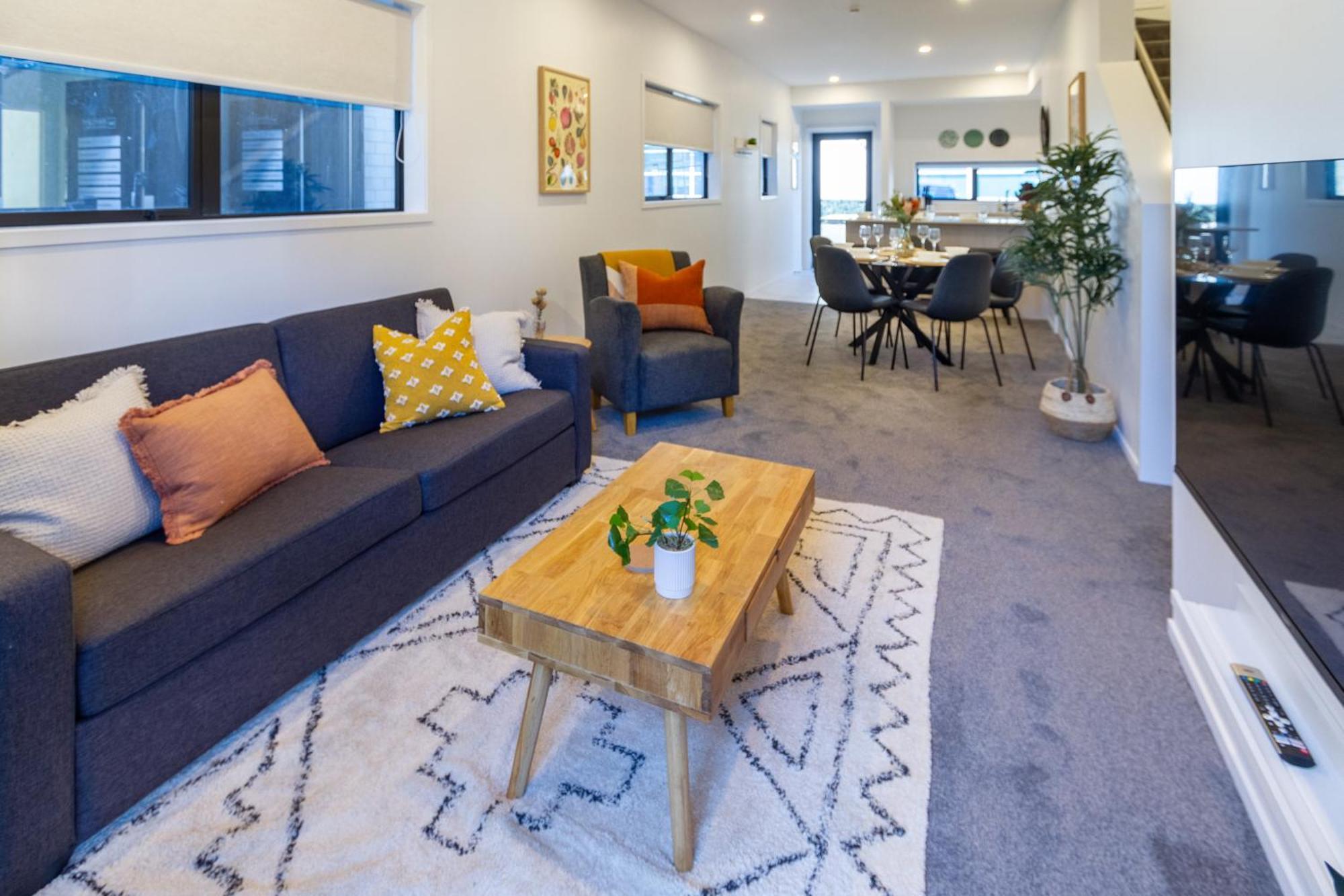 Tuam Street Delight 4 Bed 4 Bath Apartment