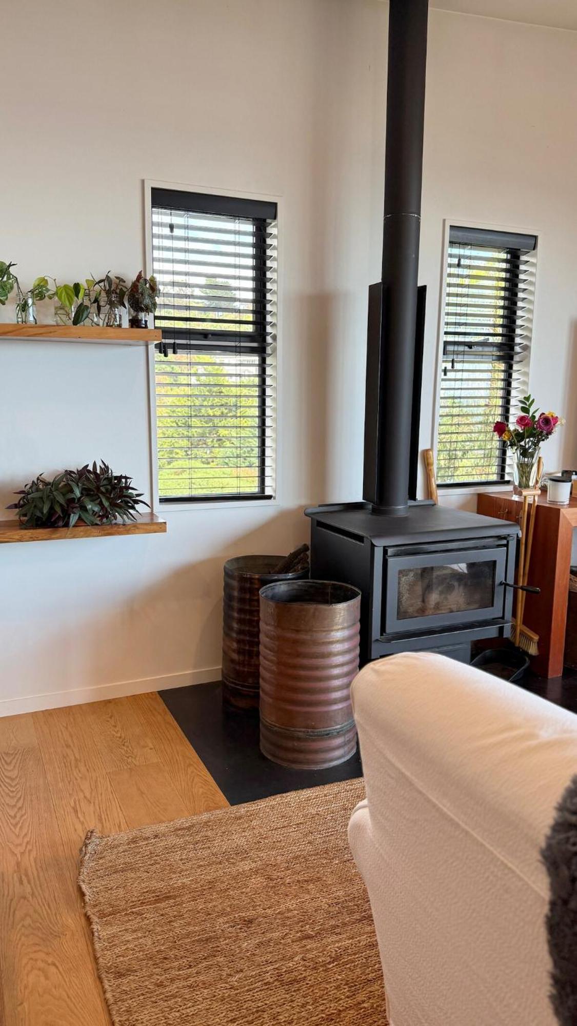 Holiday home Luxury Retreat With Ocean Views, Sauna & Plunge