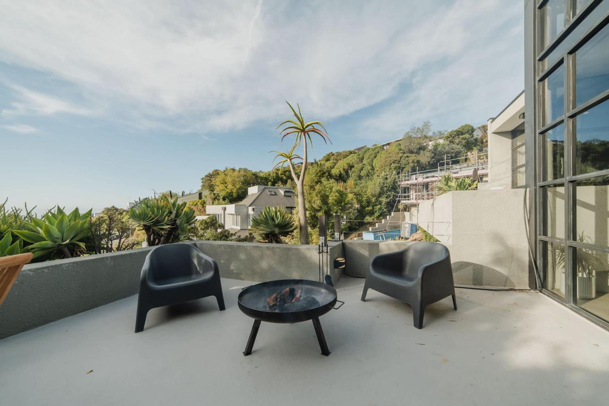 Adventure & Relaxation Cozy 3br With Games & Scenic Views