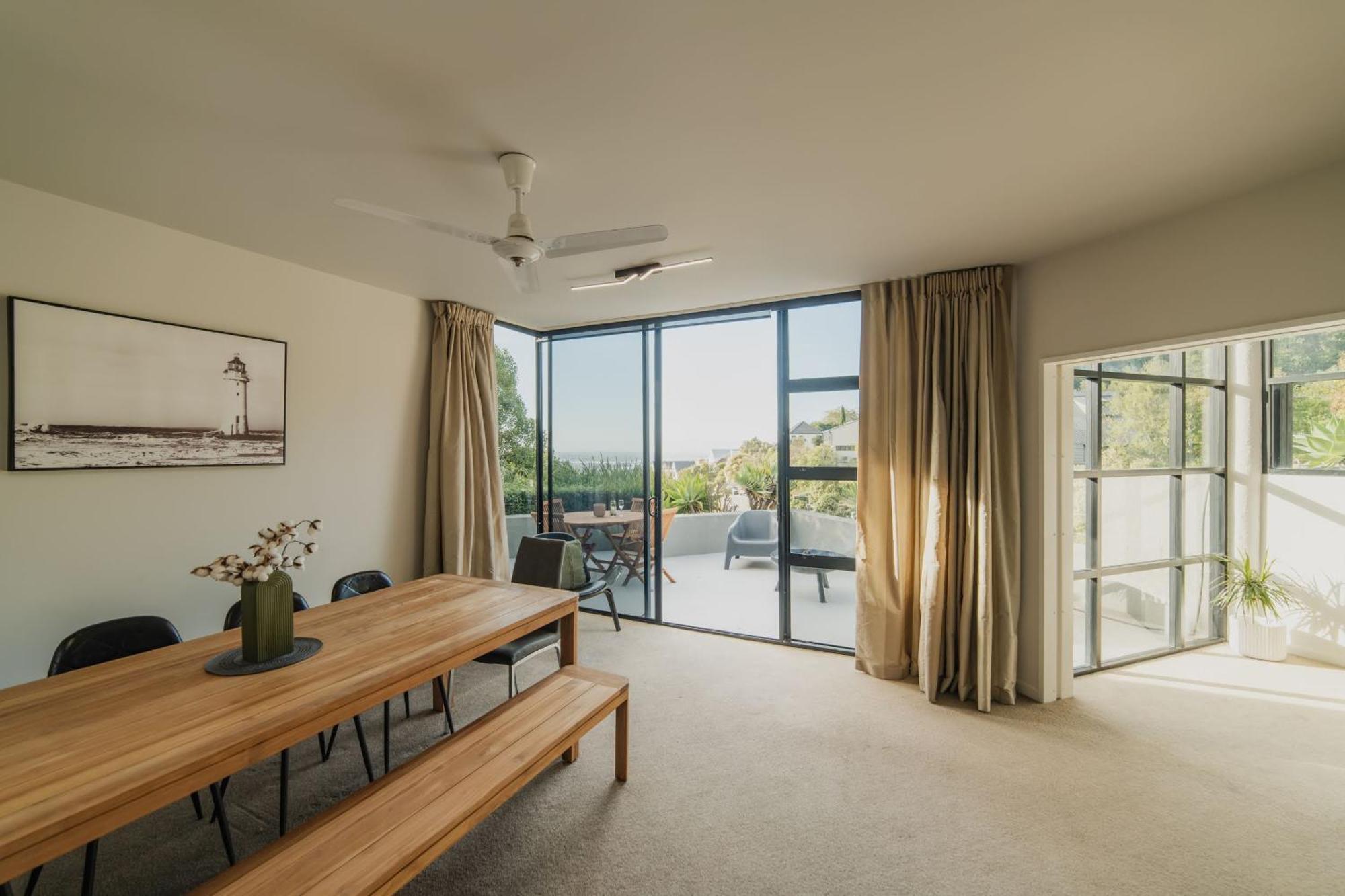Apartment Adventure & Relaxation Cozy 3br With Games & Scenic Views *
