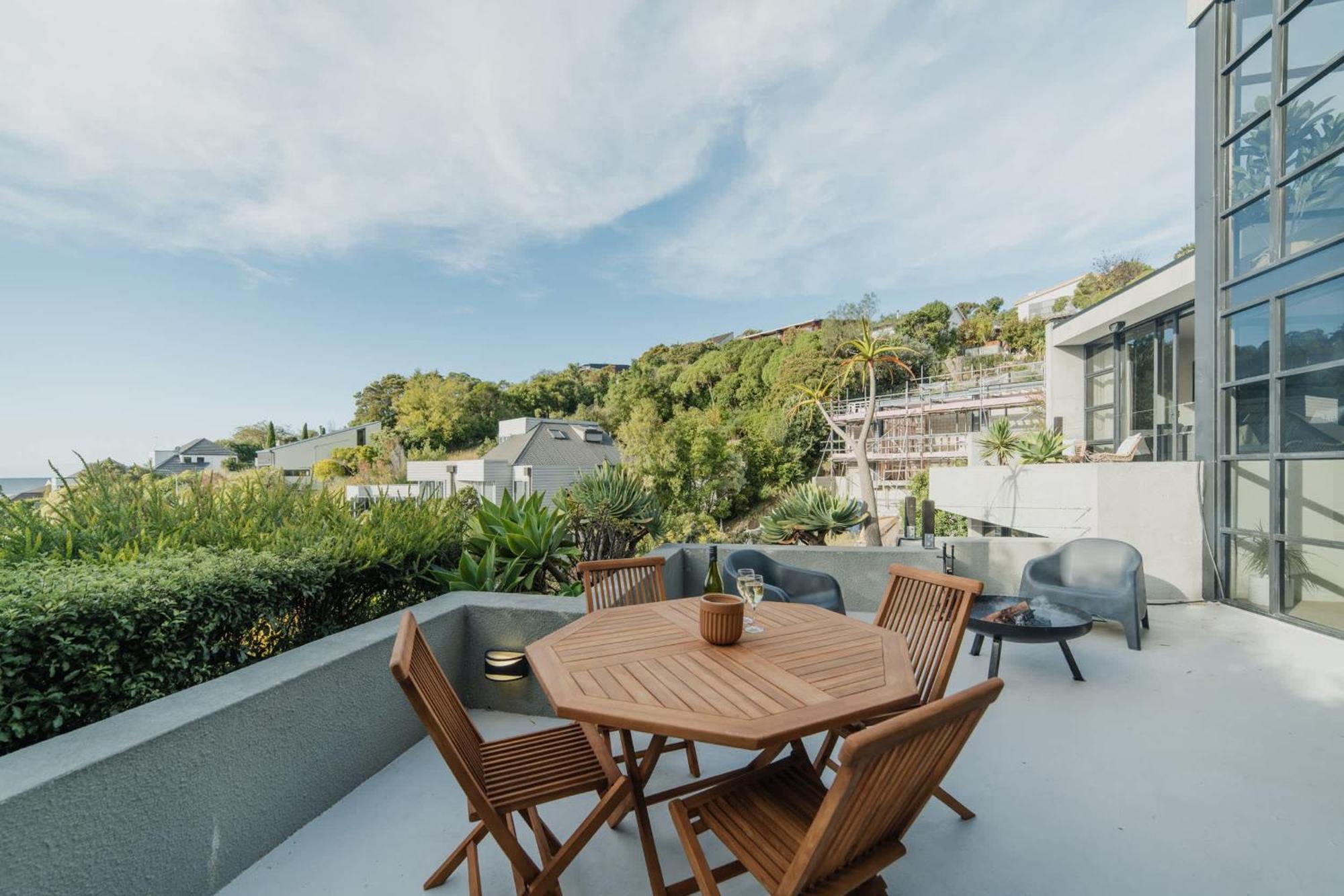 Adventure & Relaxation Cozy 3br With Games & Scenic Views Apartment