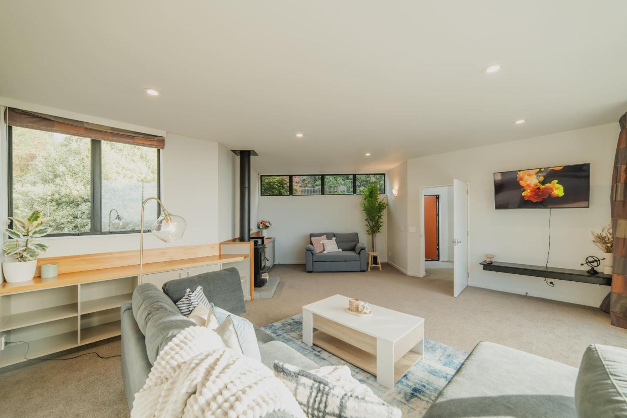 Adventure & Relaxation Cozy 3br With Games & Scenic Views Apartment