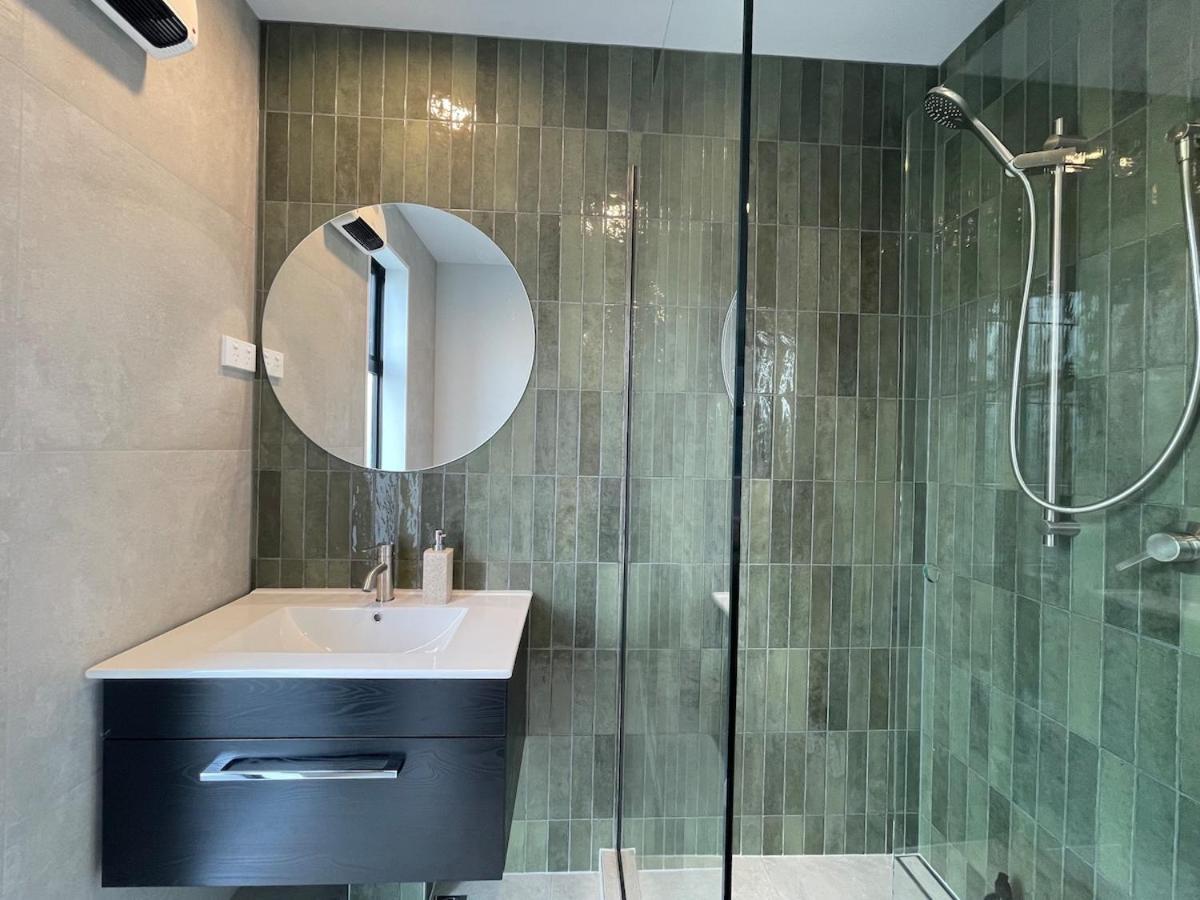 Luxury 2bed2bath Standalone With Parking