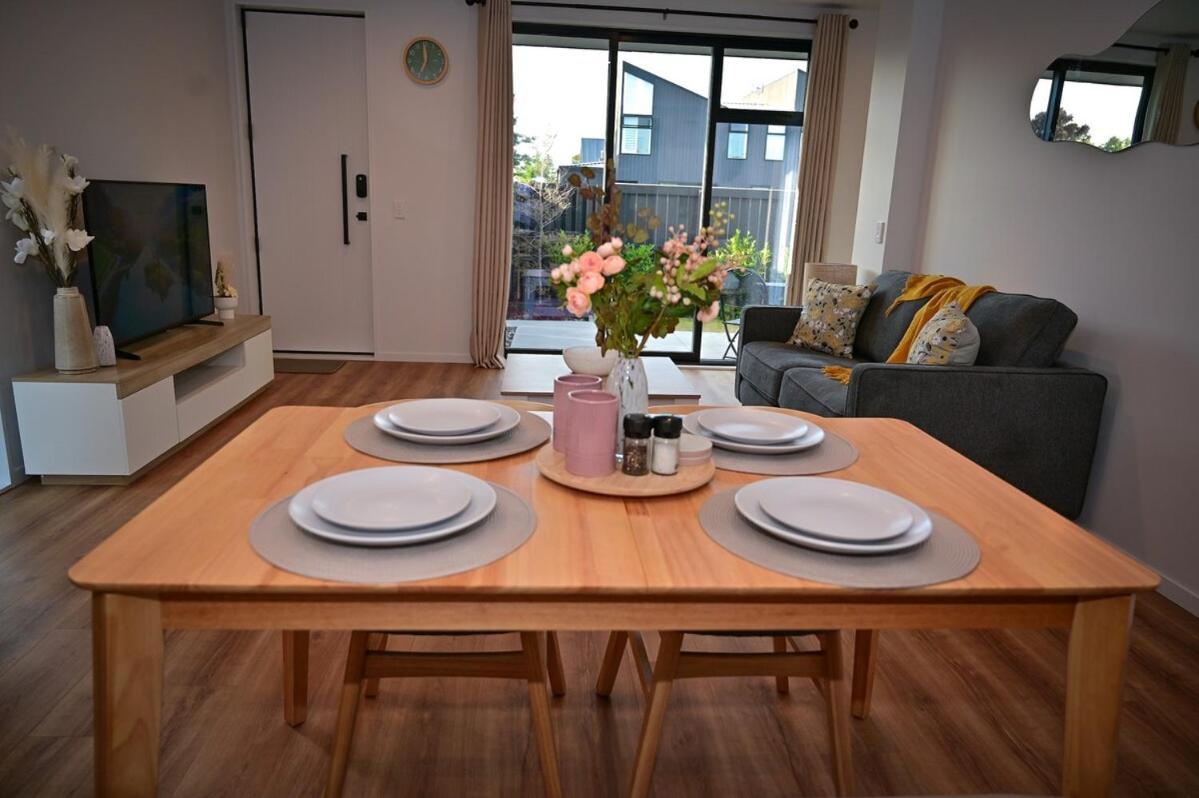 Luxury 2bed2bath Standalone With Parking