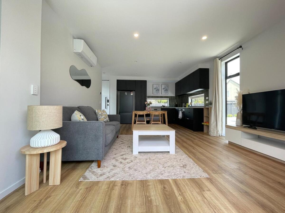 Luxury 2bed2bath Standalone With Parking Holiday home *