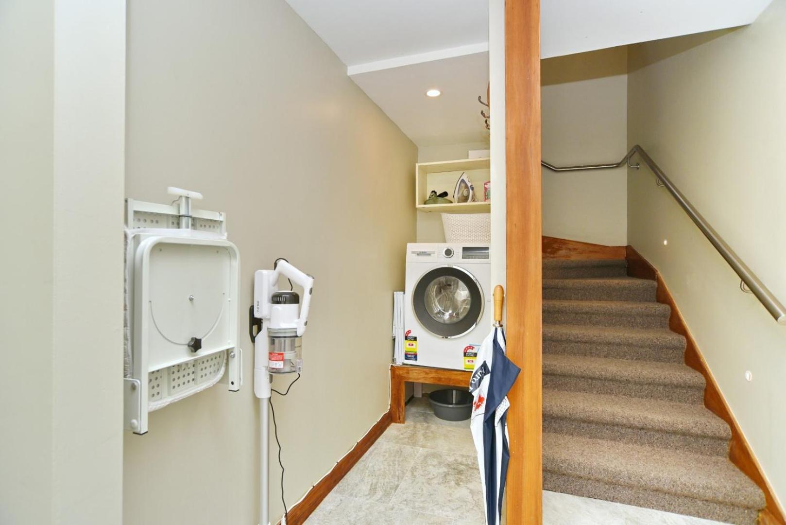 Casa de férias Studio Retreat With Ev & Off Street Parking
