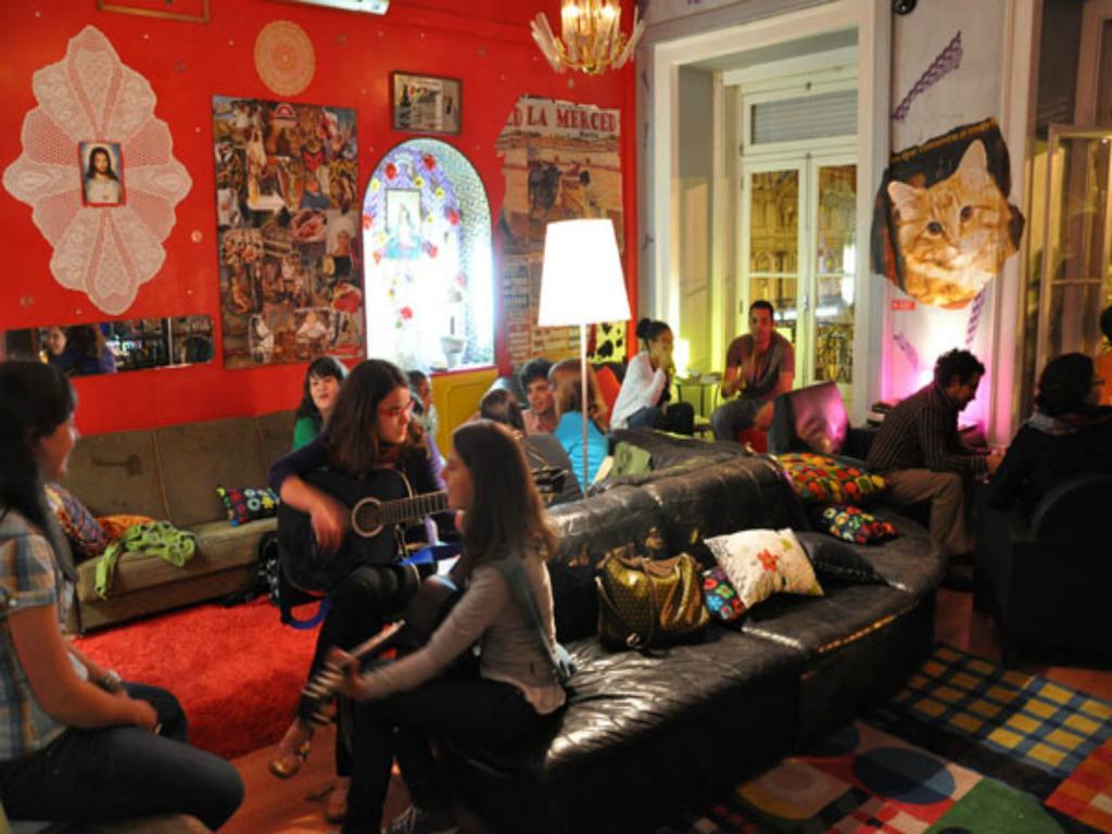 Kiwi Group - Barlow Hostel *