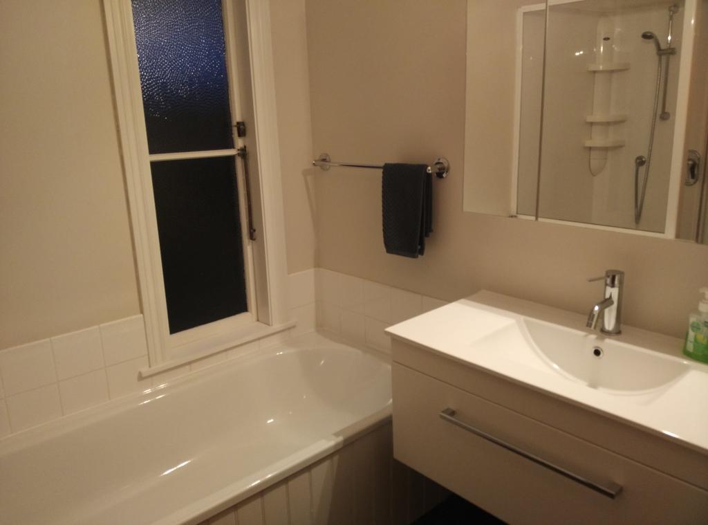 Monica Guest House Bed & Breakfast *