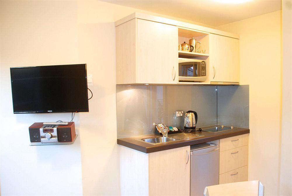 166 Majestic Court 4*