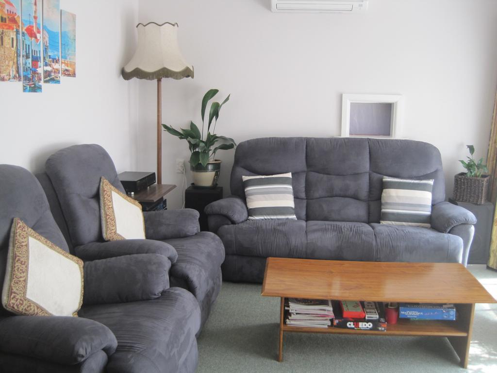 Albergue Canterbury House Backpackers *