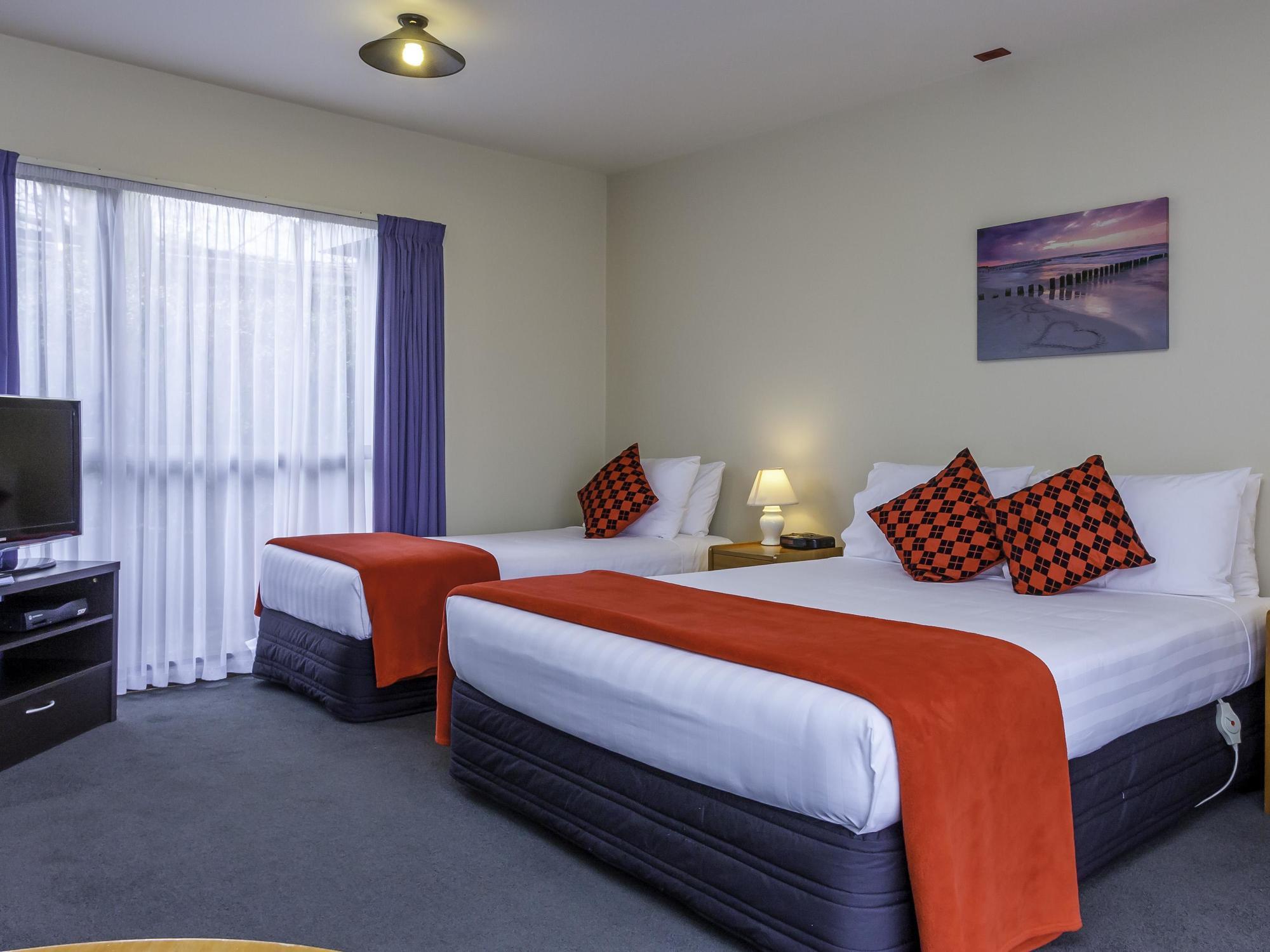 Deans Bush Motel 4*
