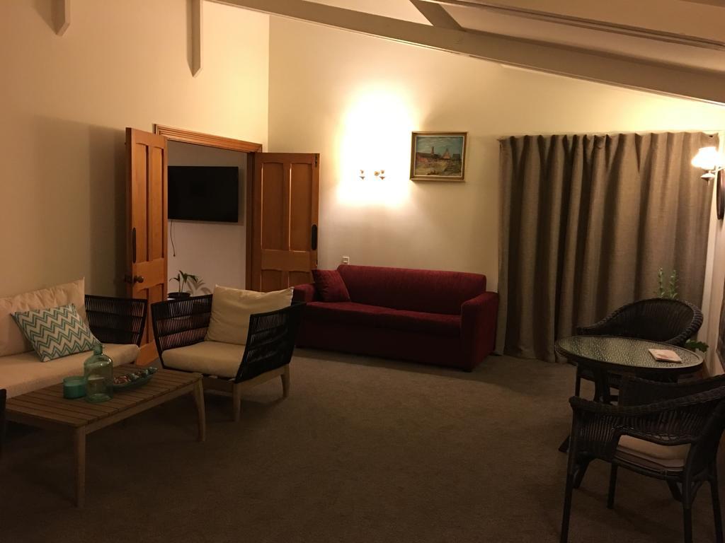 Monica Guest House Bed & Breakfast Christchurch