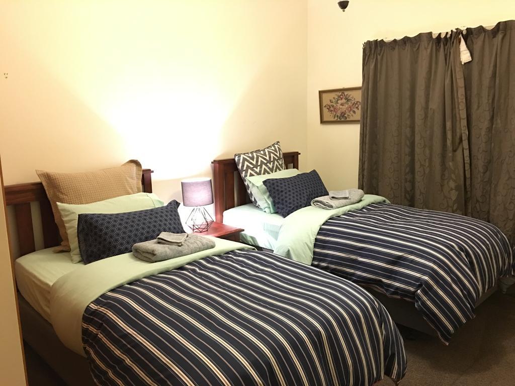 Monica Guest House Bed & Breakfast Christchurch