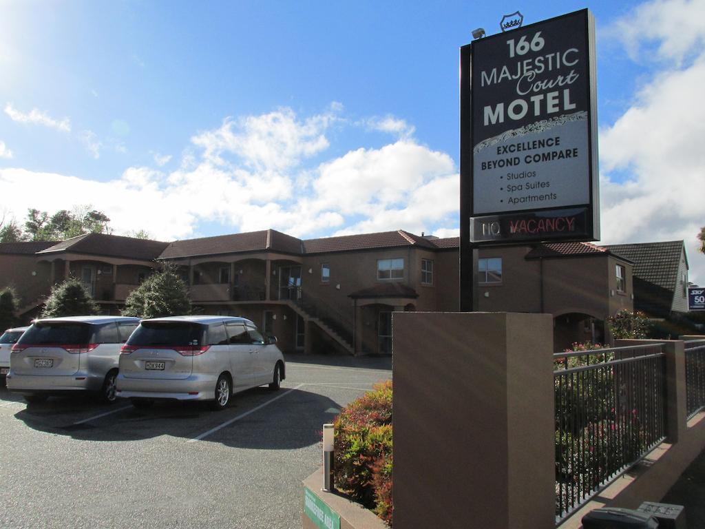 166 Majestic Court Motel 4*