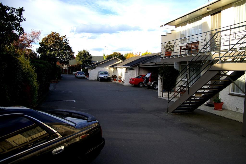 The Adelphi