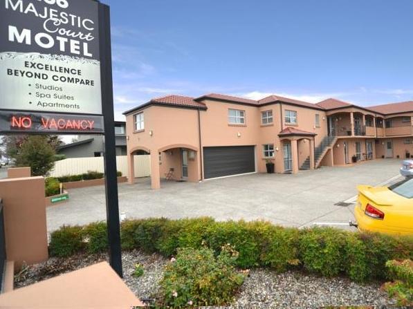 166 Majestic Court Motel