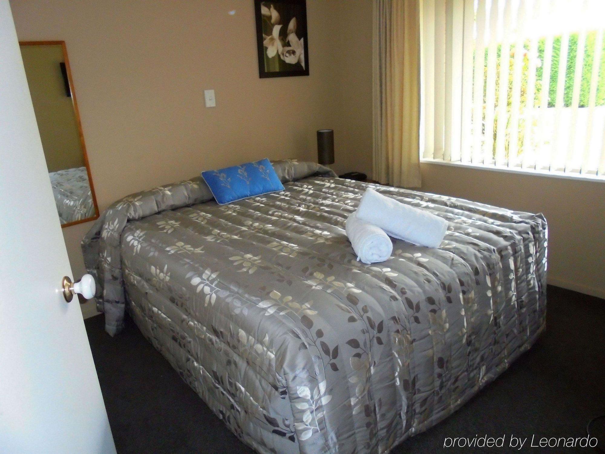 Northwood Motor Motel 4*