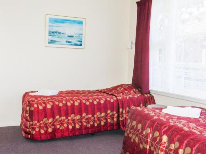 Arcadia Motel 4*