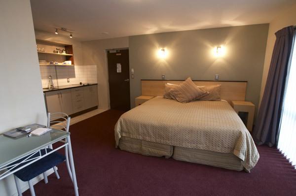 Athena 4* Christchurch