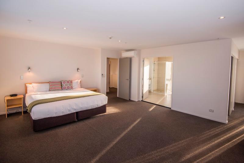 Aparthotel Quest Cathedral Junction Serviced
