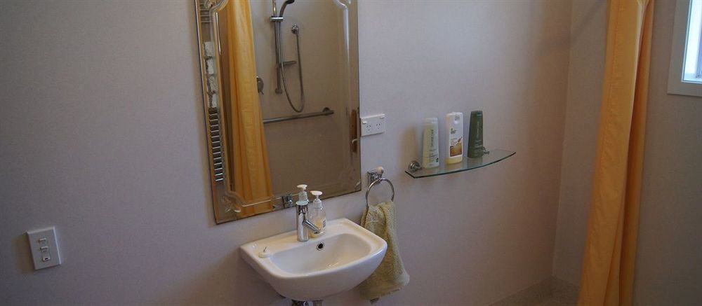 Bed & Breakfast Belmont On Harewood 4*