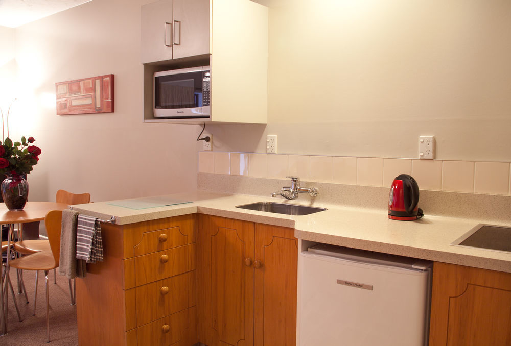 Strathern Motor Motel 4*