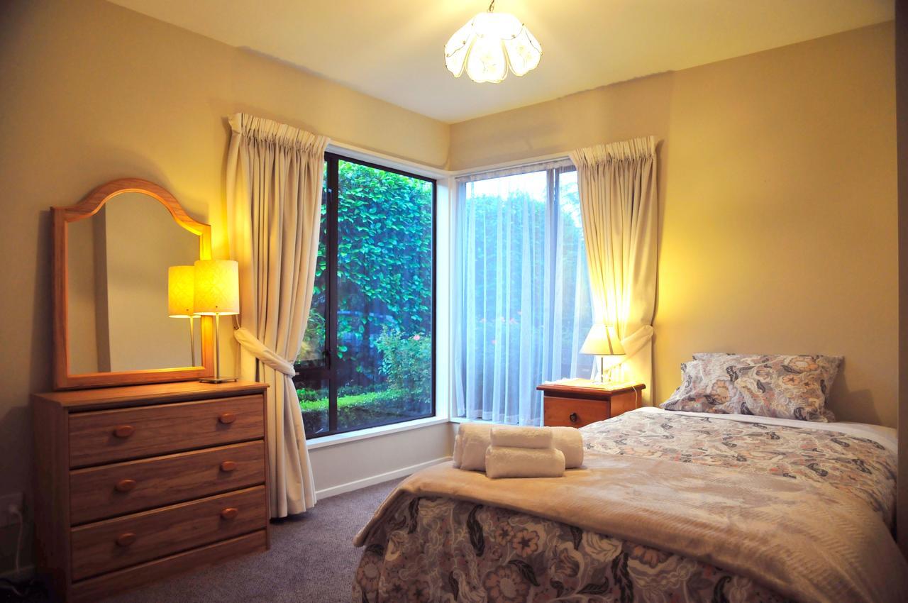 Bed & Breakfast 3 At Jellie Park *