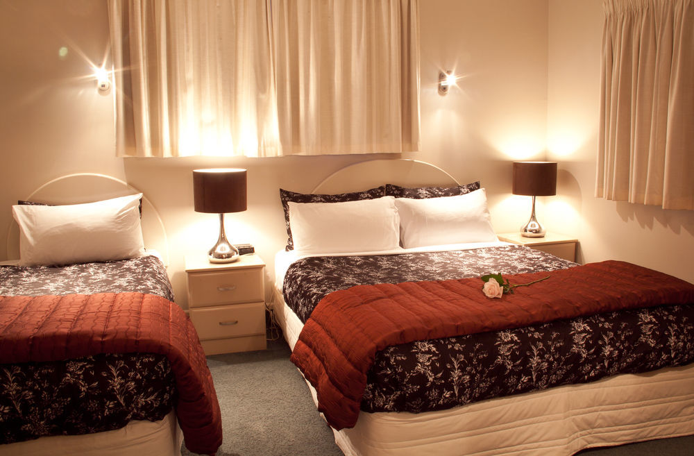Strathern Motor 4* Christchurch