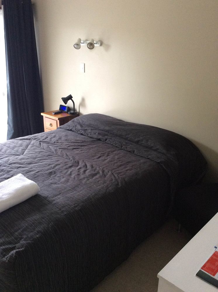 Adorian 3* Christchurch
