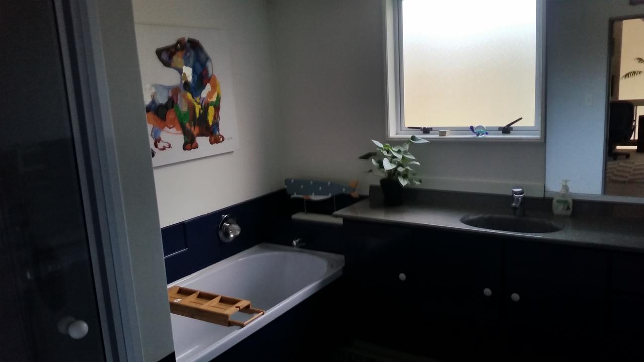 Berni's Boutique 4* Christchurch