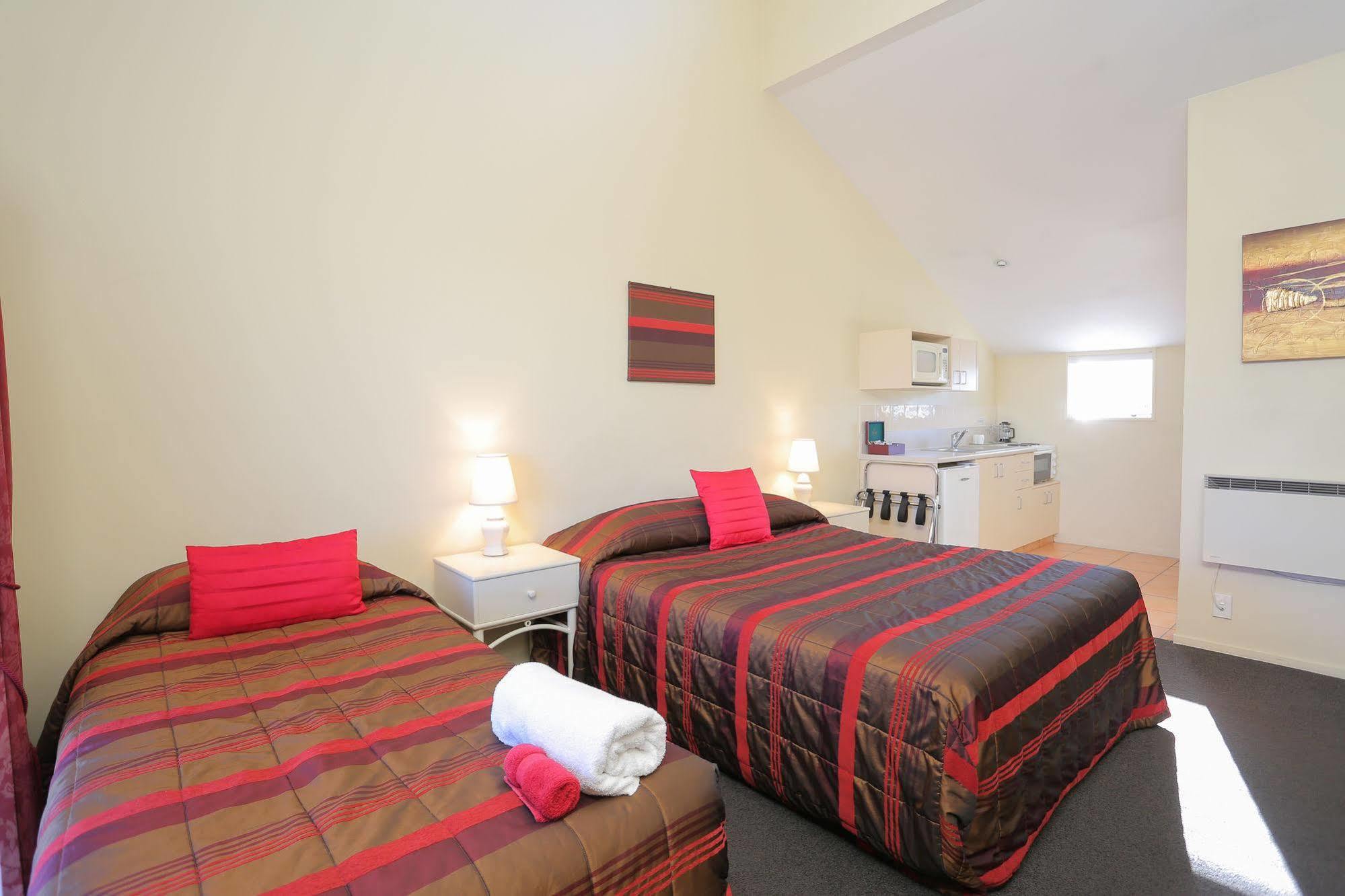 Motel Apollo