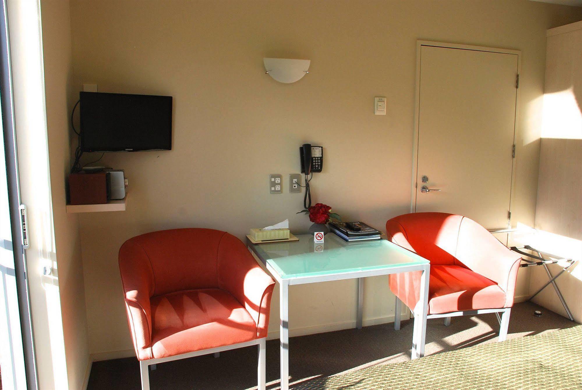 166 Majestic Court 4*