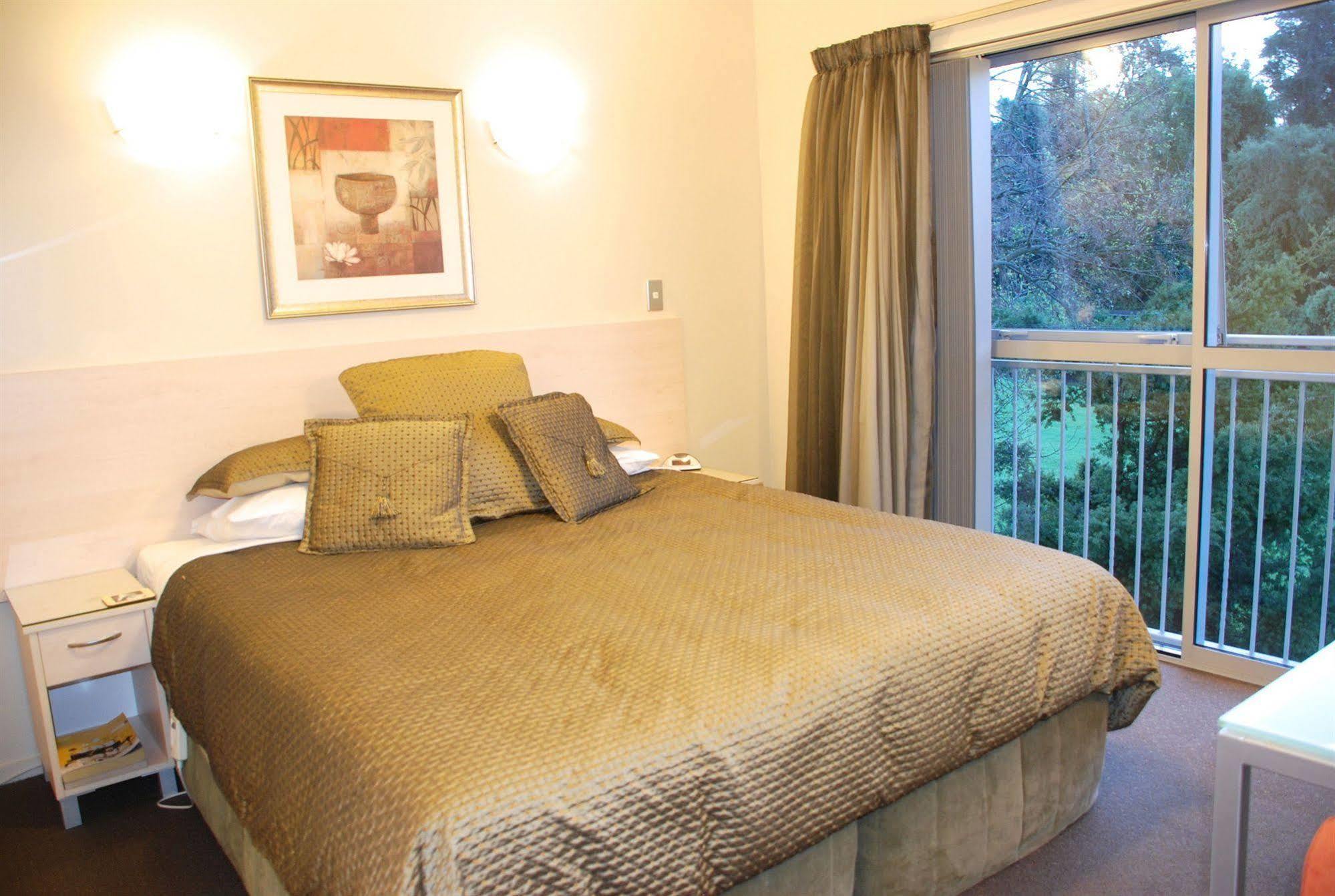 Motel 166 Majestic Court Christchurch