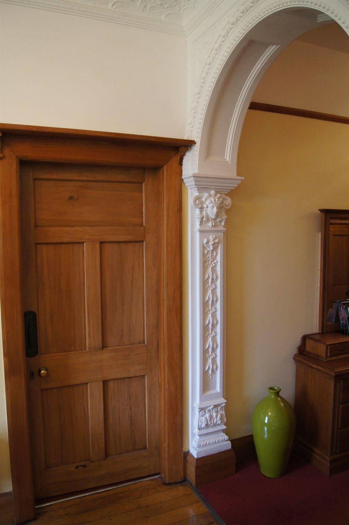 Bed & Breakfast Belmont On Harewood 4*